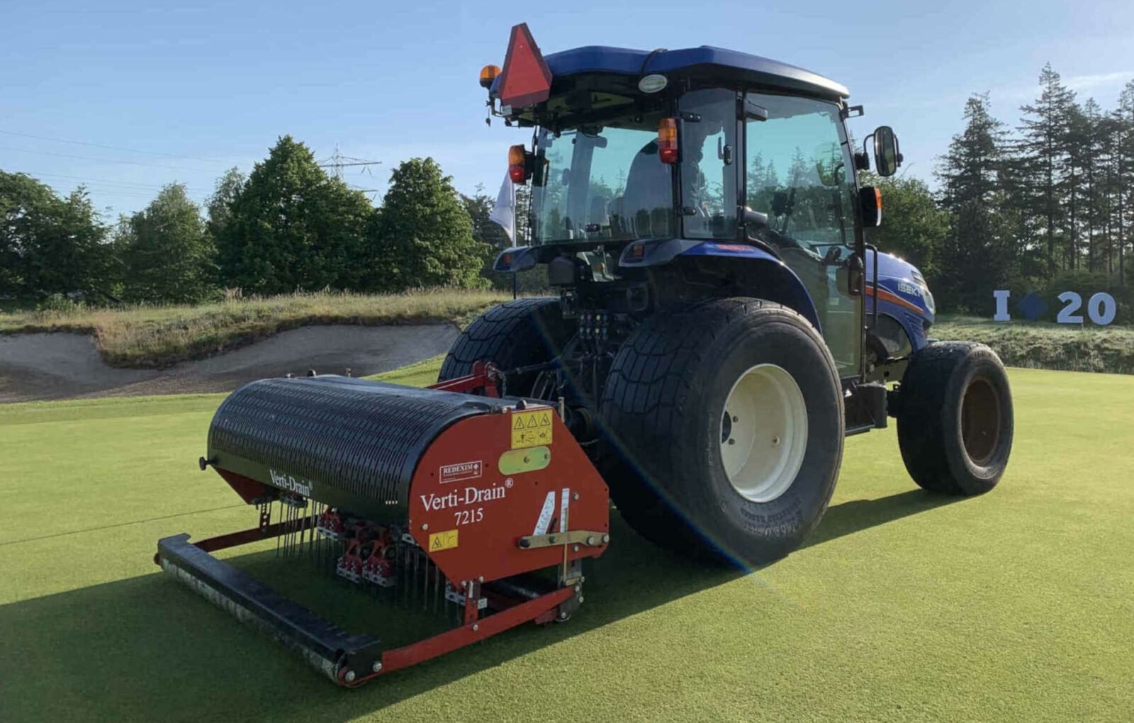 Verti Drain - Geräte zur Tiefenlockerung des Rasens